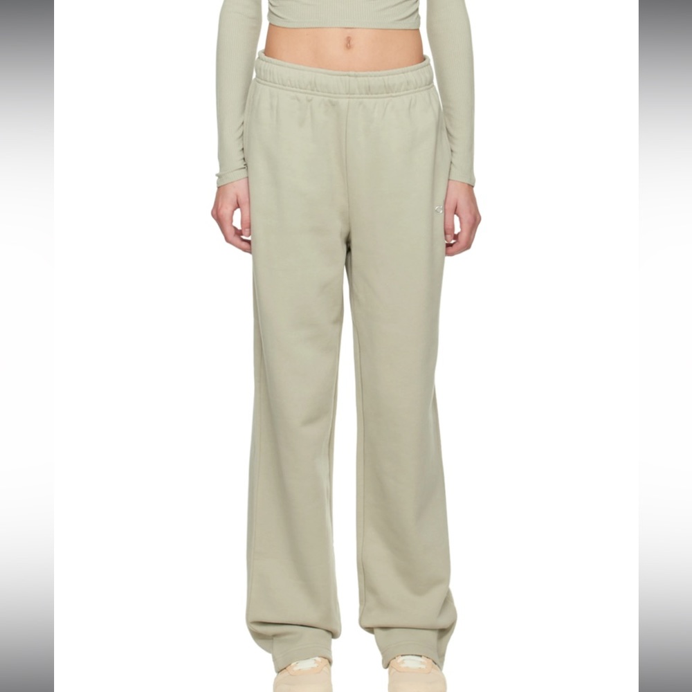 Limited Edition Accolade Straight Leg Sweatpant